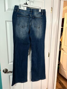 Women’s Boutique Boot Cut Jeans in Dark Blue Wash 15/32 #5